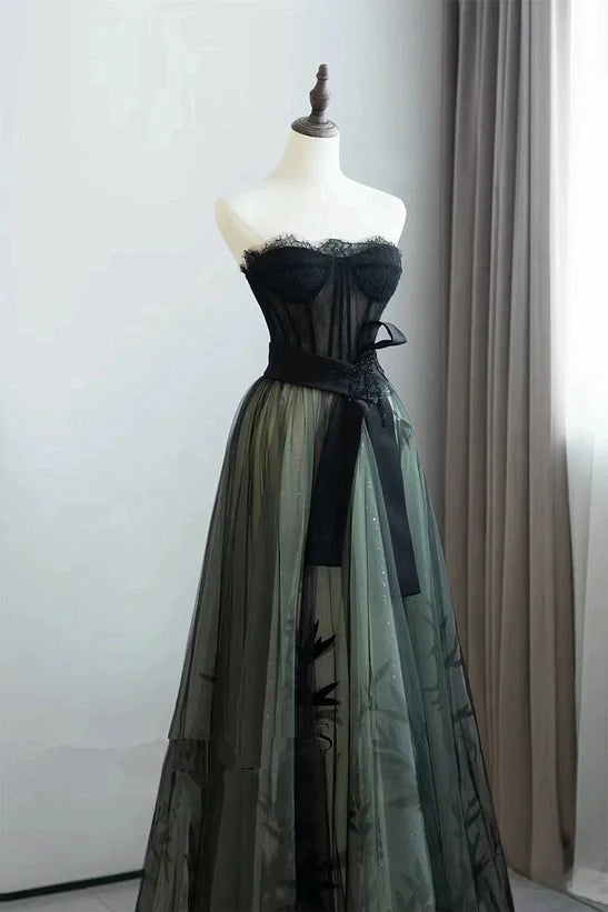 Vestido de fiesta largo de tul negro y verde con encaje y corte A
